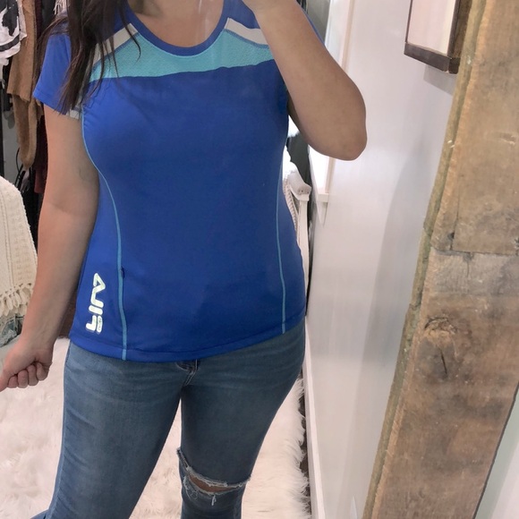 Fila sport size large athletic top - Picture 1 of 6